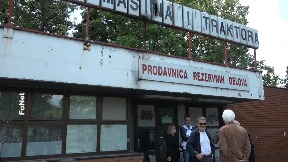 Ruše fabriku, grade stanove?