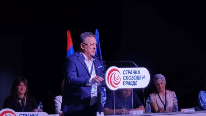Lokal postao servis SNS