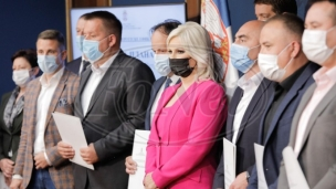 Pola milijarde za projekte