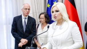 Bez restrikcija