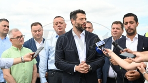 Sramno što Šapić brani Mladića