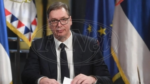 Vučić i SNS skupljaju potpise