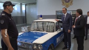 Vučić ponosan na policiju