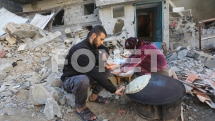 Deci u Gazi preti glad