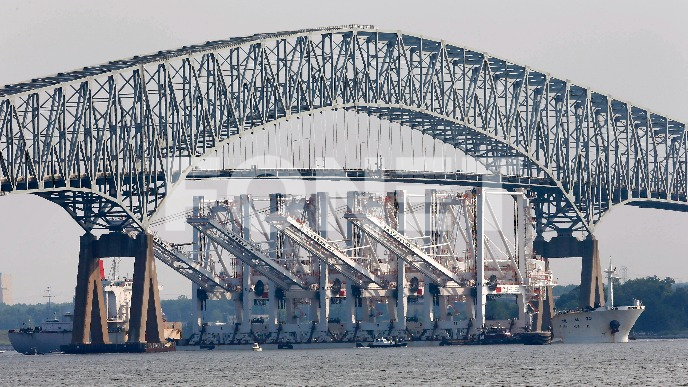 Srušio se most u Baltimoru
