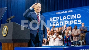 Bajden čestitao Uskrs