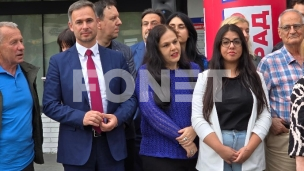 Vlast kupuje podršku u svetu