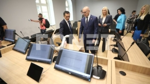 Otvorena rekonstruisana zgrada 