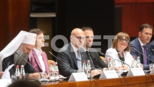 Premijer:Očuvanje identiteta