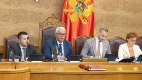 Rezolucija na rezoluciju