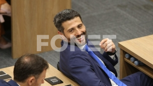 Vesić udara ispod pojasa