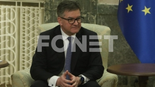 Lajčak ostaje posrednik