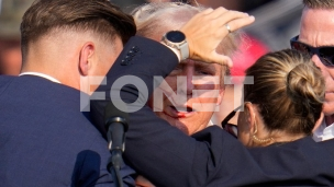 Metak me je pogodio u uho