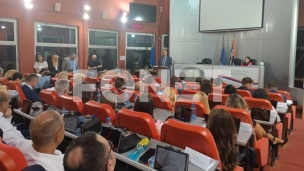 Nastavak bahatosti SNS