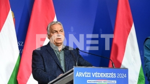 Orban nudi posredovanje