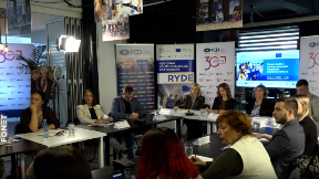 Demokratija je više od izbora