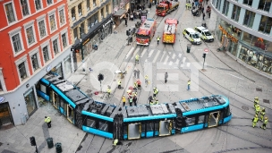 Tramvaj uleteo u prodavnicu