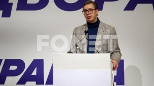 Vučić razgovara sa Trampom