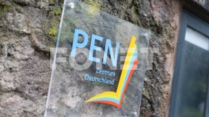 Osloboditi zatočene pisce