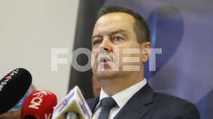 Nedopustivi napadi na policiju