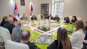 Izmena medijskih zakona
