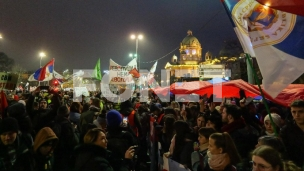 Ispred suda oko 28.000 građana