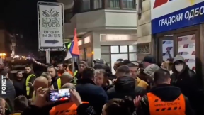 Sukob demonstranata i SNS