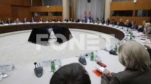 Pad zbog pritiska studenata 