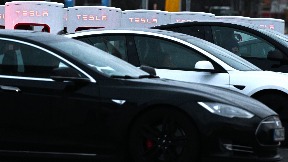 Opala prodaja Tesle