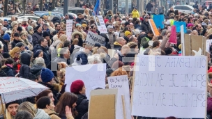 Školarine, standard i troškovi