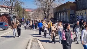 Protestna šetnja roditelja