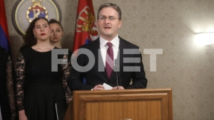 Ruše Vučića kao Miloševića