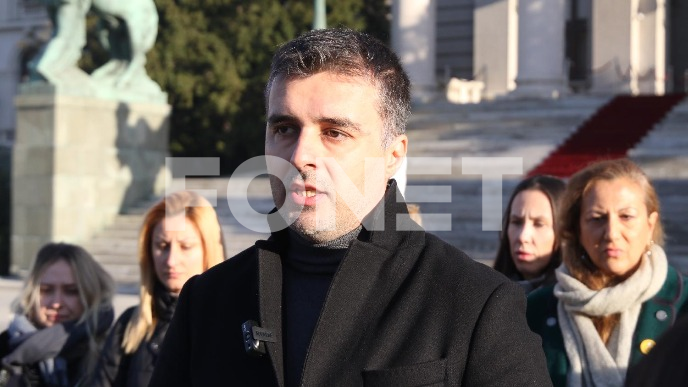 Manojlović: Dačić da odgovori