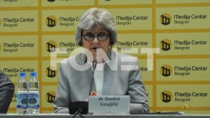 Vlada ne odlučuje ni o čemu