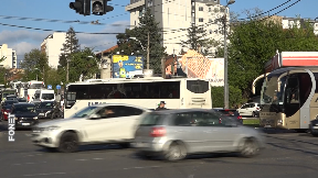 Autobus gađan praćkom