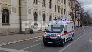 Učenik ispao kroz prozor