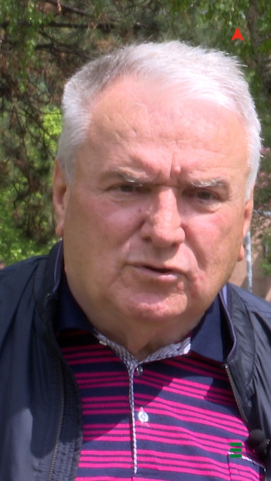 Zaglavljeni između istoka i zapada 