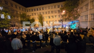 Koncert za pomoć profesorima 