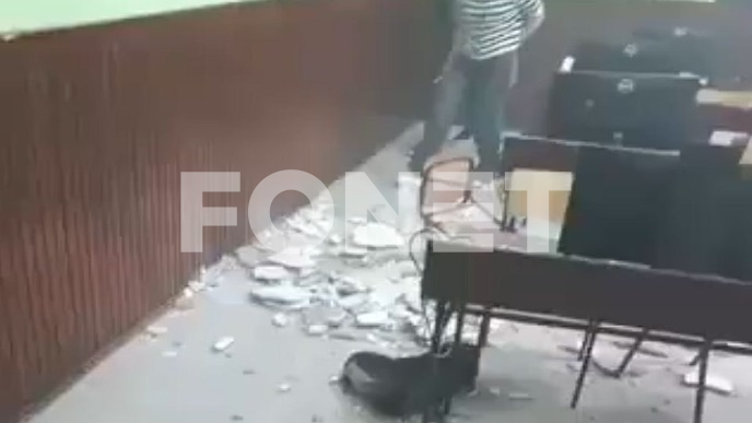 Protest zbog pada plafona 