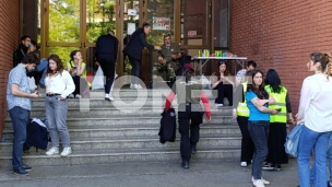 Ispred fakulteta nisu studenti