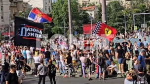 Kolone i dalje ka Slaviji