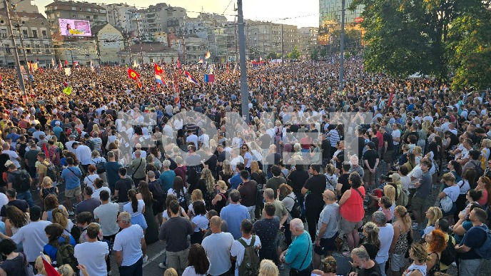 Nenasilna promena društva