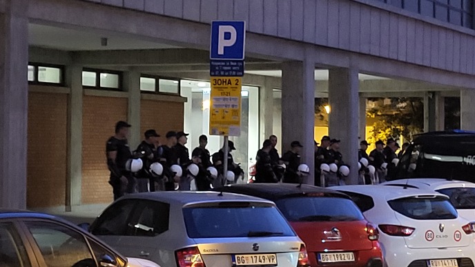 Protest i blokada ispred VJT