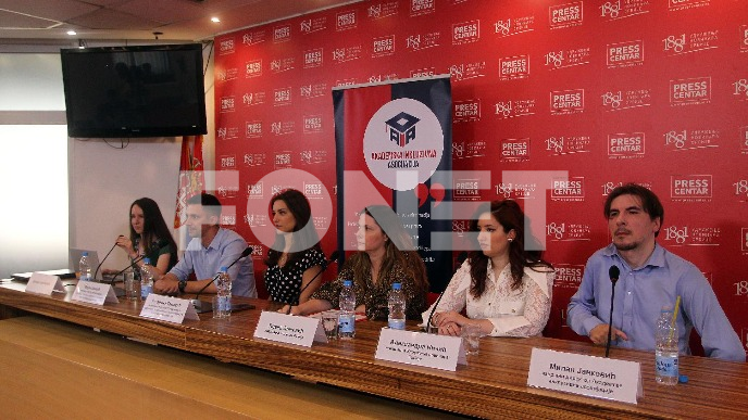 O položaju i izveštavanju
