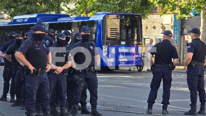 Policija se povukla sa Dorćola