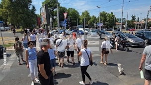 Kreni-promeni: Pokušaj gaženja