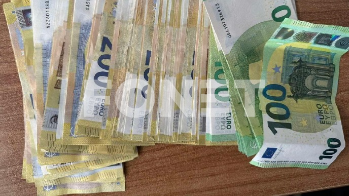 Zaplenjna veća suma novca 