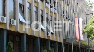 Protest ispred zgrade suda