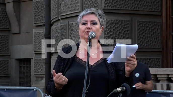 Ćerka: Gledala Informer i Pink