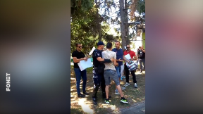 Huligani rasturili izložbu